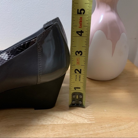 Naturalizer N5 Leather Wedge Arch Support Shoes size 7 - Picture 8 of 11